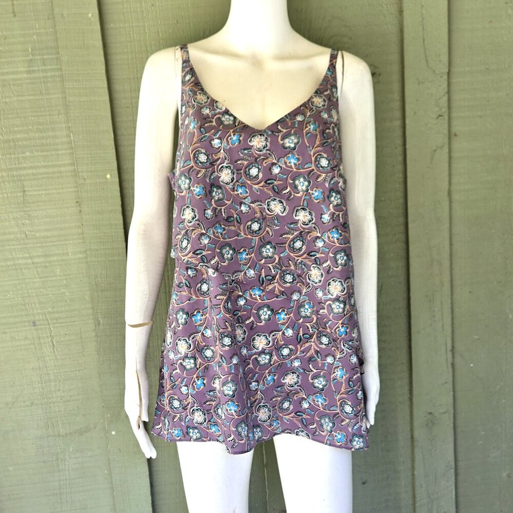 CAbi Mauve floral Top Medium M